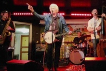 Whats-On-9-String-Band,-drums-&-Horn-Carlas-Öland